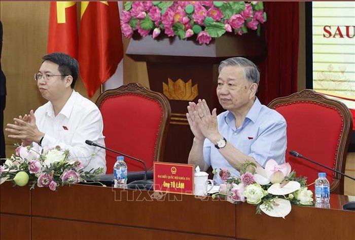Tổng Bí thư, Chủ tịch nước Tô Lâm tại buổi tiếp xúc cử tri. Ảnh: Thống Nhất/TTXVN