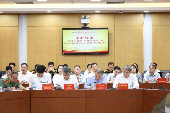 Các đại biểu dự hội nghị.
