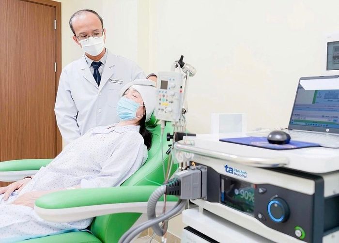 Kích thích từ trường xuyên sọ là giải pháp mang lại hiệu quả điều trị nhanh với chứng đau nửa đầu.