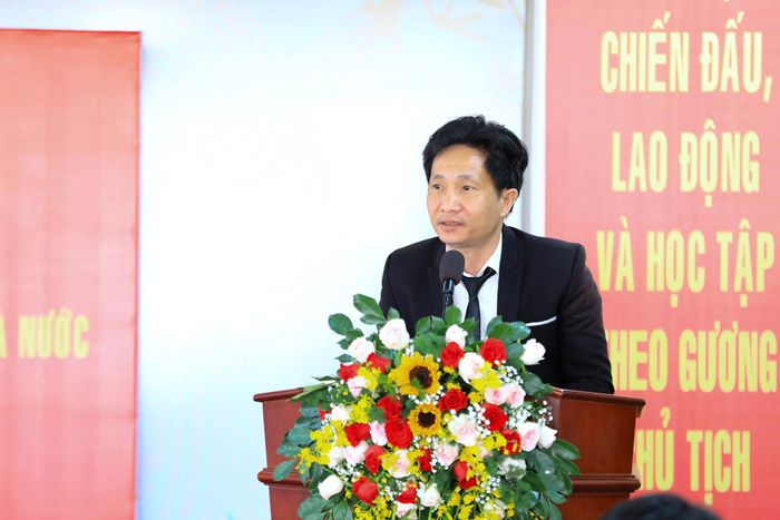 Lãnh đạo Phòng Nghiệp vụ Dân tộc, Sở Dân tộc và Tôn giáo Lâm Đồng trao đổi về công tác dân tộc trên địa bàn thời gian qua