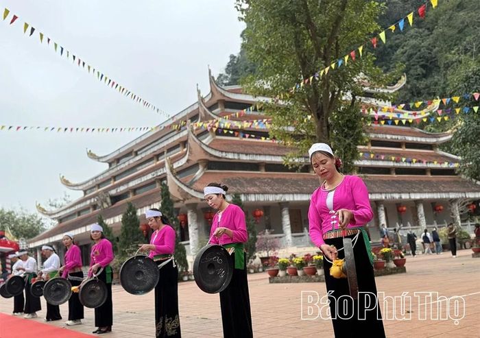 Không gian văn hóa cồng chiêng gắn với các hoạt động lễ hội trở thành sản phẩm du lịch hấp dẫn, mang lại thu nhập ổn định cho người dân.
