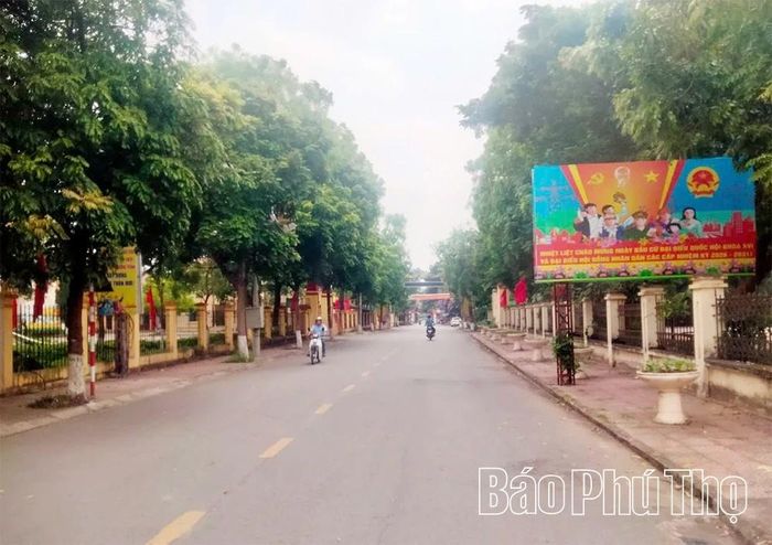 Đường giao thông xã nông thôn mới nâng cao Liên Châu phát triển đồng bộ, hiện đại.
