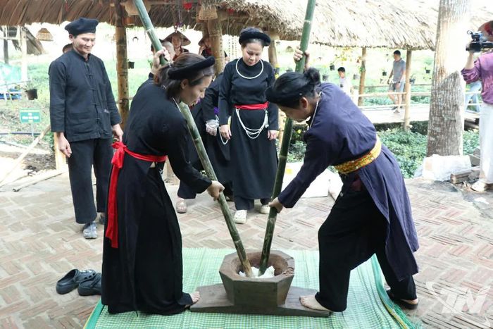 Đến với các mô hình nông nghiệp, du lịch, văn hóa trải nghiệm ở Thái Nguyên, du khách còn được hòa mình vào đời sống sinh hoạt văn hóa bản địa.