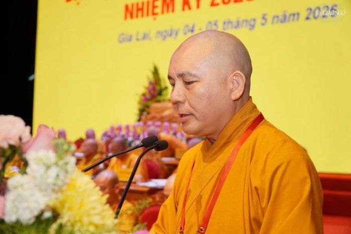 Thượng tọa Thích Đồng Thành trình danh sách nhân sự dự kiến nhiệm kỳ 2026-2031
