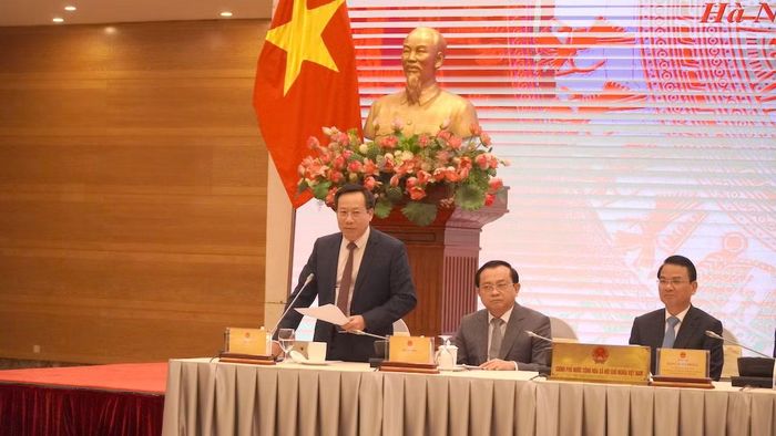 Thứ trưởng bộ Y tế Lê Đức Luận thông tin về 2 cơ sở của Bệnh viện Việt Đức và Bệnh viện Bạch Mai.