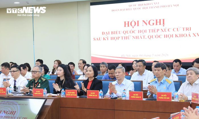 Cũng tại kỳ họp, Quốc hội xem xét thông qua nhiều nghị quyết quan trọng về phát triển kinh tế - xã hội như: Nghị quyết về Kế hoạch phát triển kinh tế - xã hội 5 năm giai đoạn 2026-2030, Nghị quyết về Kế hoạch đầu tư công trung hạn giai đoạn 2026-2030, Nghị quyết về Kế hoạch tài chính 5 năm quốc gia và kế hoạch vay trả nợ công giai đoạn 2026-2030, Nghị quyết Bổ sung dự toán thu ngân sách Nhà nước năm 2024 và phê chuẩn quyết toán ngân sách Nhà nước năm 2024, Nghị quyết về Chương trình giám sát và thành lập đoàn giám sát của Quốc hội, Nghị quyết về thành lập TP Đồng Nai.