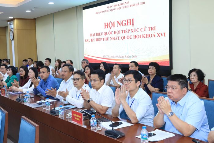 Các đại biểu dự hội nghị.