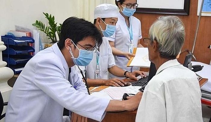 Nghị quyết 21/2026/NQ-CP ngày 29/4/2026 của Chính phủ đã quy định nội dung đáng chú ý là phân cấp thẩm quyền cấp, quản lý giấy phép hành nghề khám bệnh, chữa bệnh về Chủ tịch UBND cấp tỉnh.