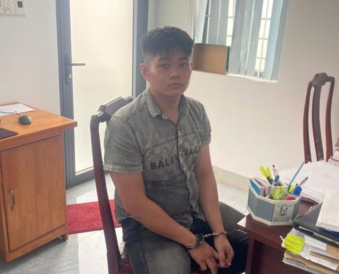 2 đối tượng cùng tang vật. Ảnh: Công an TP Đồng Nai