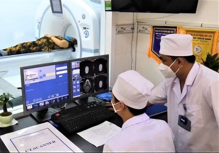 Đầu tư các trang thiết bị hiện đại phục vụ công tác khám, chữa bệnh cho bệnh nhân.