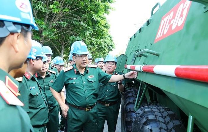 Nhà máy Z111 đã hoàn thành chế tạo xe thiết giáp chở quân chiến đấu XTC-03. Ảnh QĐND