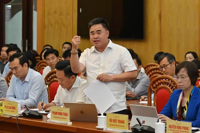 Đại biểu trình bày ý kiến tại hội thảo. (Ảnh: THỦY NGUYÊN)