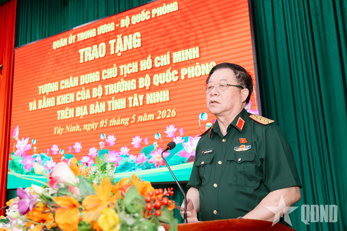 Đại tướng Nguyễn Trọng Nghĩa phát biểu.