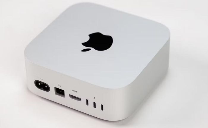 Hệ quả là các phiên bản dung lượng thấp như 256GB bị loại bỏ, buộc người dùng phải mua cấu hình cao hơn dù không thực sự cần thiết cho nhu cầu sử dụng cơ bản.