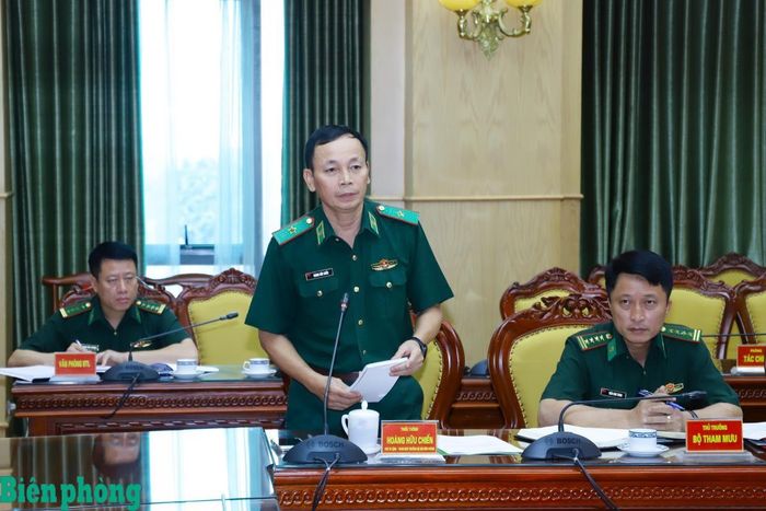 Thiếu tướng Hoàng Hữu Chiến phát biểu tại cuộc họp. Ảnh: Ngọc Lâm