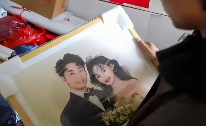 Đám cưới mà cả hai chuẩn bị từ nhiều tháng trước buộc phải hoãn do tình hình sức khỏe của cô dâu.