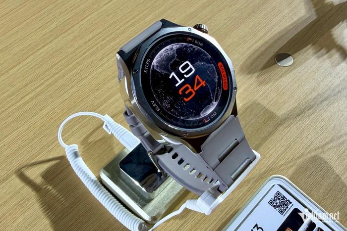 Oppo Watch X3. Ảnh: Lê Mỹ