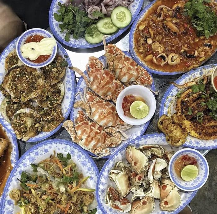 Hải sản Đà Nẵng tươi sống, chế biến đơn giản để giữ trọn hương vị