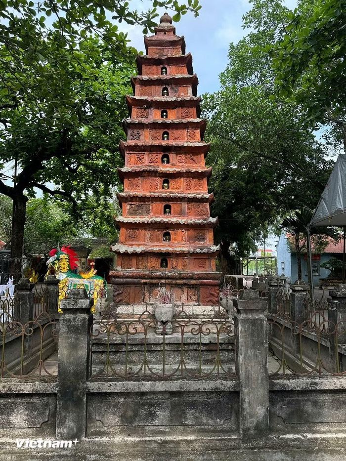 Tháp đất nung tại đền Đậu An. (Nguồn: Vietnam+)