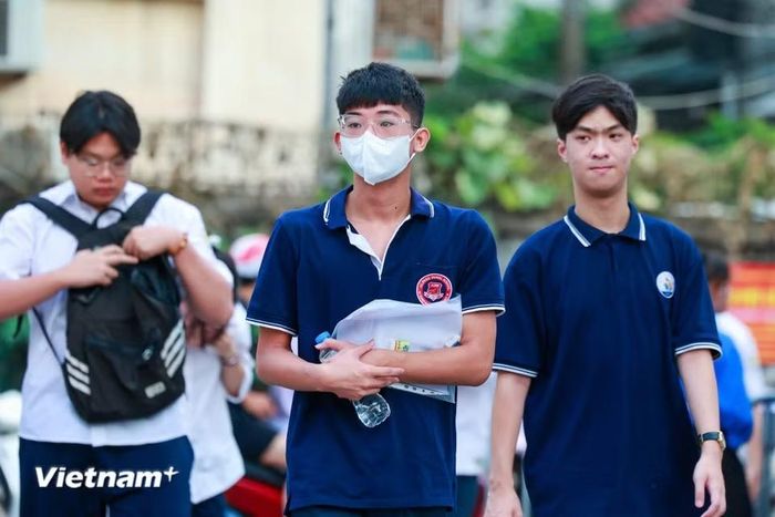 Theo quy định, từ năm 2026, thí sinh phải thi môn Toán và có tổng điểm ba môn tối thiểu từ 18/30 điểm mới được xét tuyển ngành đường sắt ở các trường tham gia đề án của Chính phủ. (Ảnh: Vietnam+)