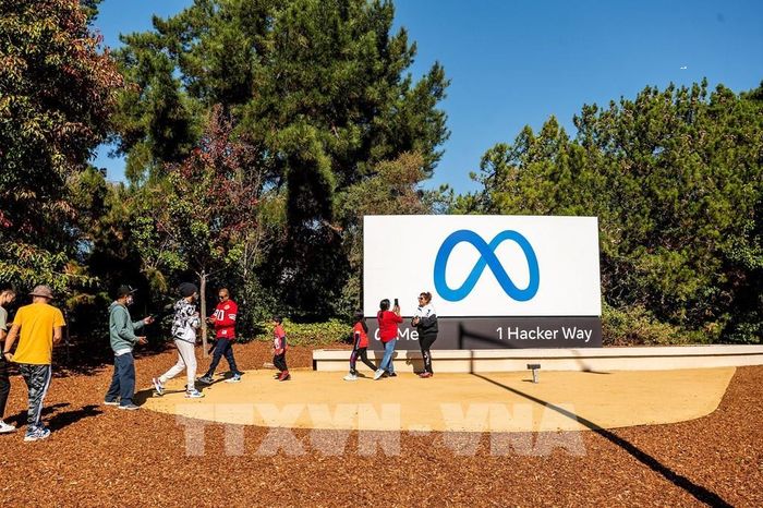 Biểu tượng Meta tại Menlo Park, Mỹ. Ảnh: AFP/ TTXVN