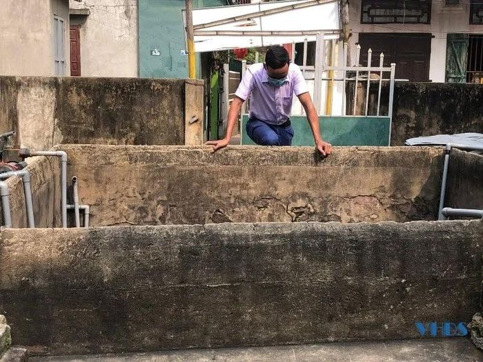 Giếng Uống còn tương đối nguyên vẹn và có kích thước lớn nhất, mỗi cạnh 2,9m; sâu hơn 5m nằm ở xóm Giếng, thôn Nam Sơn, xã Nghi Sơn.