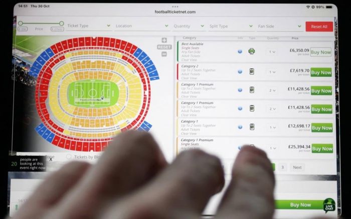 Hiệp hội cổ động viên bóng đá châu Âu gọi chính sách giá vé của FIFA là "sự phản bội khủng khiếp" với người hâm mộ.