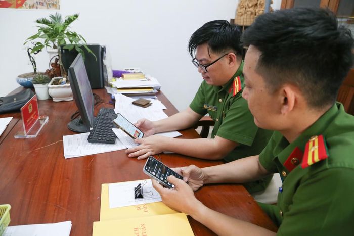 Công an phường An Khê tiếp nhận phản ánh nhanh qua fanpage Công an phường. Ảnh: ĐVCC
