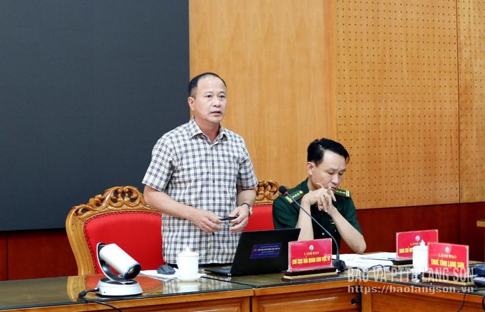 Lãnh đạo Chi cục Hải quan khu vực VI trao đổi về công tác phối hợp triển khai nhiệm vụ trong khu vực cửa khẩu 