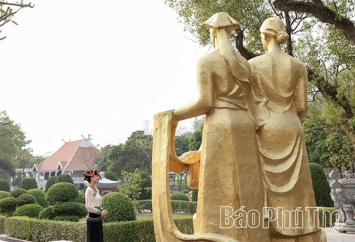 Giữa lòng Điện Biên Phủ, nghĩa trang liệt sĩ là nơi yên nghỉ của hàng nghìn chiến sĩ đã ngã xuống vì độc lập, tự do.
