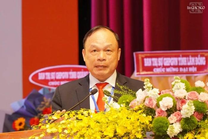 Ông Dương Mah Tiệp, Phó Chủ tịch UBND tỉnh Gia Lai phát biểu chúc mừng