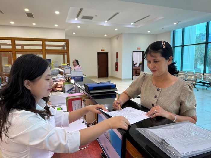 KBNN Khu vực XIV không ngừng phát triển các dịch vụ công tiện ích, phục vụ người dân, doanh nghiệp. Ảnh: Lạc Nguyên