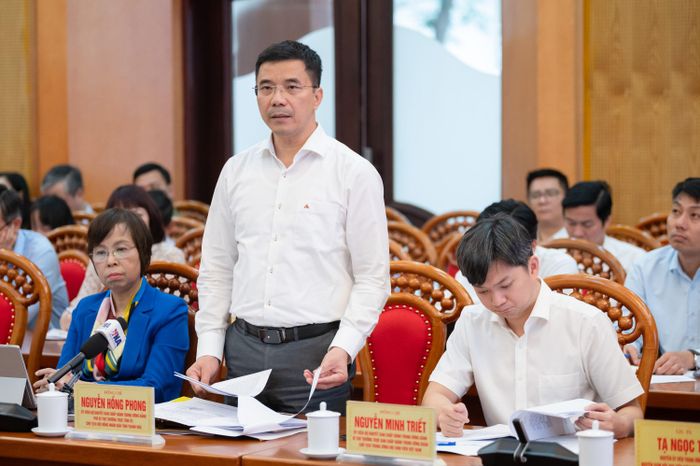 Ủy viên dự khuyết Trung ương Đảng, Phó Bí thư Thường trực Tỉnh ủy, Chủ tịch HĐND tỉnh Thanh Hóa Nguyễn Hồng Phong phát biểu. Ảnh: Phạm Thắng