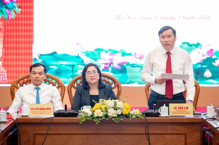 Chủ tịch Viện Hàn lâm khoa học xã hội Việt Nam, Phó Chủ tịch Hội đồng Lý luận Trung ương Lê Văn Lợi phát biểu