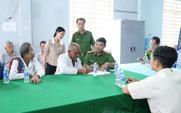 UBND xã An Cư triển khai mô hình “ấp không ma túy” tại ấp Srây Skốth.