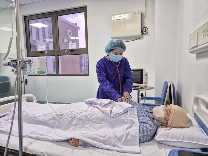 Sau 1 năm điều trị với nghị lực phi thường, bệnh nhân đã ổn định sức khỏe.
