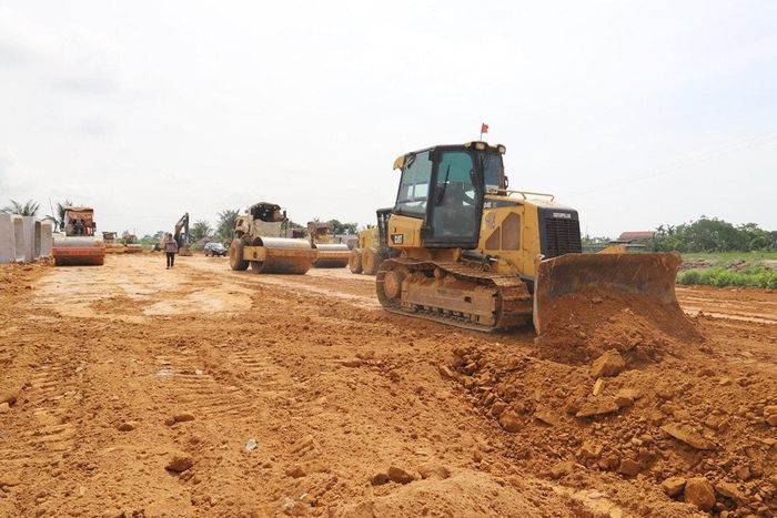Giải ngân đầu tư công vẫn chậm. Ảnh minh họa: T.H
