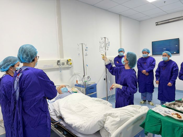 Bệnh nhân trong quá trình điều trị ghép tủy.