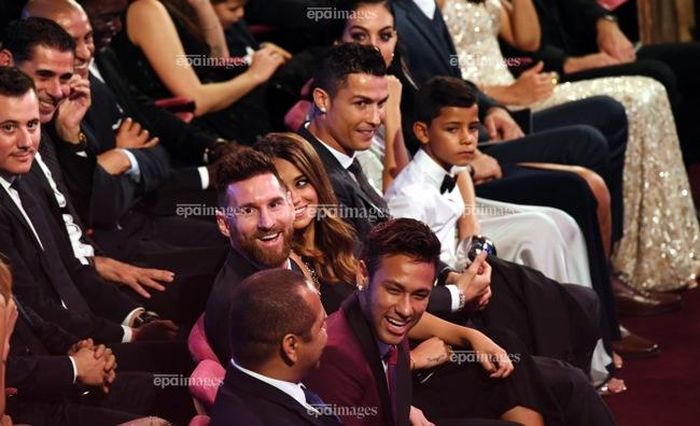  Neymar chưa bao giờ vượt qua Messi và Ronaldo cho danh hiệu Quả bóng vàng. Ảnh: EPA. 