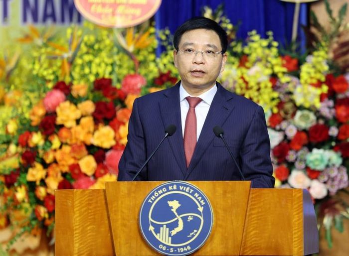 Phó Thủ tướng Nguyễn Văn Thắng tin tưởng rằng ngành thống kê sẽ tiếp tục phát triển vững mạnh, hoàn thành xuất sắc mọi nhiệm vụ được giao, trở thành cơ quan tham mưu quan trọng trong công tác xây dựng nền quản trị quốc gia hiện đại - Ảnh: VGP/Đức Tuân