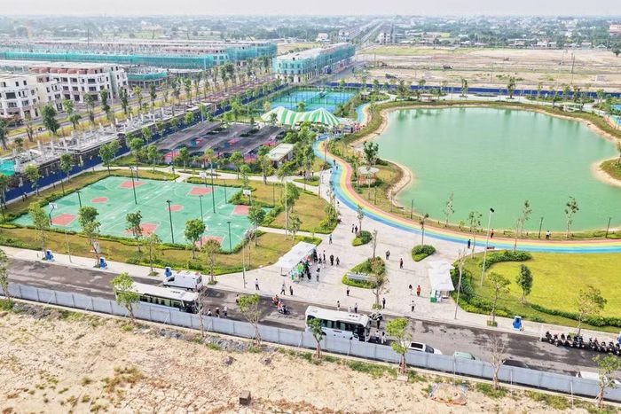 Hạ tầng một dự án khu đô thị phía đông Thành phố Hồ Chí Minh.