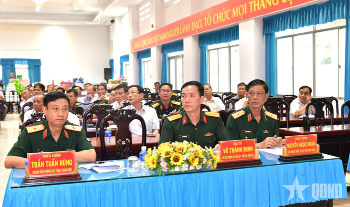 Các đại biểu dự hội nghị.