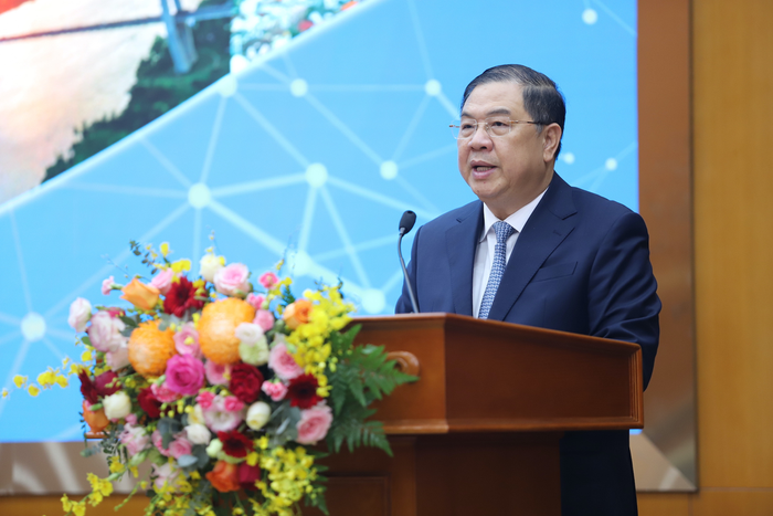  Phó thủ tướng Thường trực Chính phủ Phạm Gia Túc phát biểu chỉ đạo tại hội nghị. 