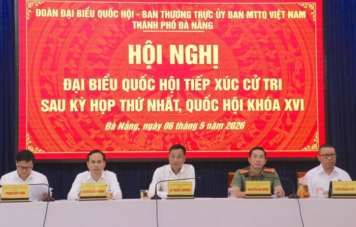 Đoàn đại biểu Quốc hội thành phố Đà Nẵng tiếp xúc cử tri phường Ngũ hành Sơn