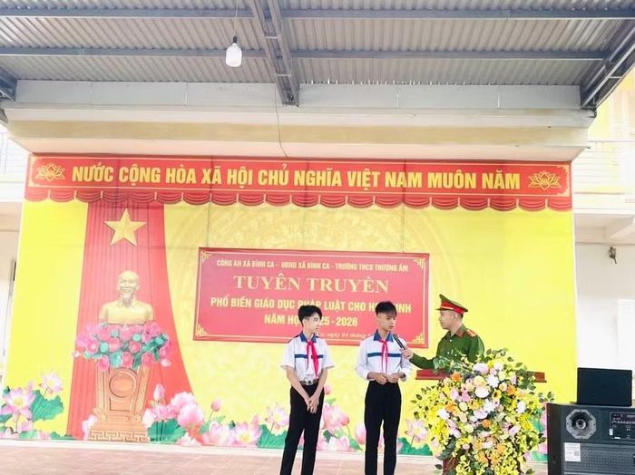 Học sinh Trường THCS Thượng Ấm được học các tình huống giả định nâng cao kiến thức thực tiễn.