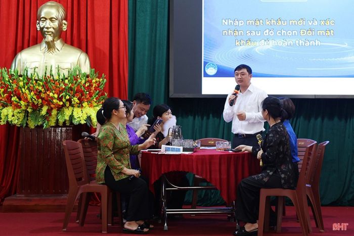 Các tiểu phẩm được dàn dựng công phu, lựa chọn các vấn để sát thực tiễn liên quan đến việc tiếp cận, đấu tranh, phản bác các thông tin sai trái trên môi trường mạng.