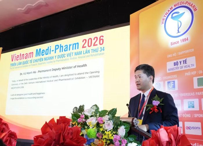 Thứ trưởng Bộ Y tế Vũ Mạnh Hà phát biểu tại Vietnam Medipharm 2026. (Ảnh: PV/Vietnam+)