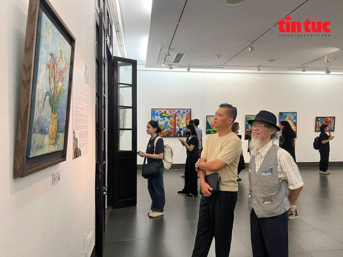 Không gian trưng bày thu hút du khách ở nhiều độ tuổi.