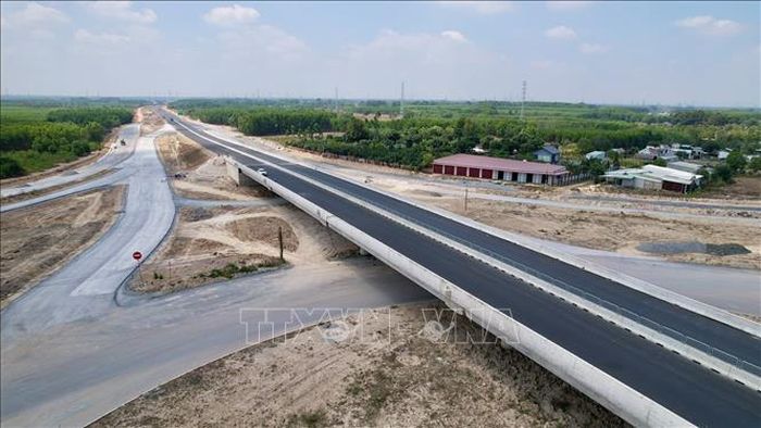 Đường Vành đai 3 - Thành phố Hồ Chí Minh đoạn qua thành phố Đồng Nai đã cơ bản hoàn thành. Ảnh: Công Phong/TTXVN