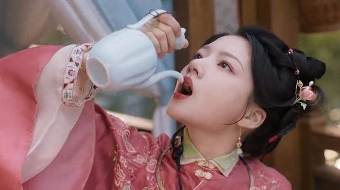 Nhậm Mẫn vào vai nữ chính Cố Cẩm Triêu. 